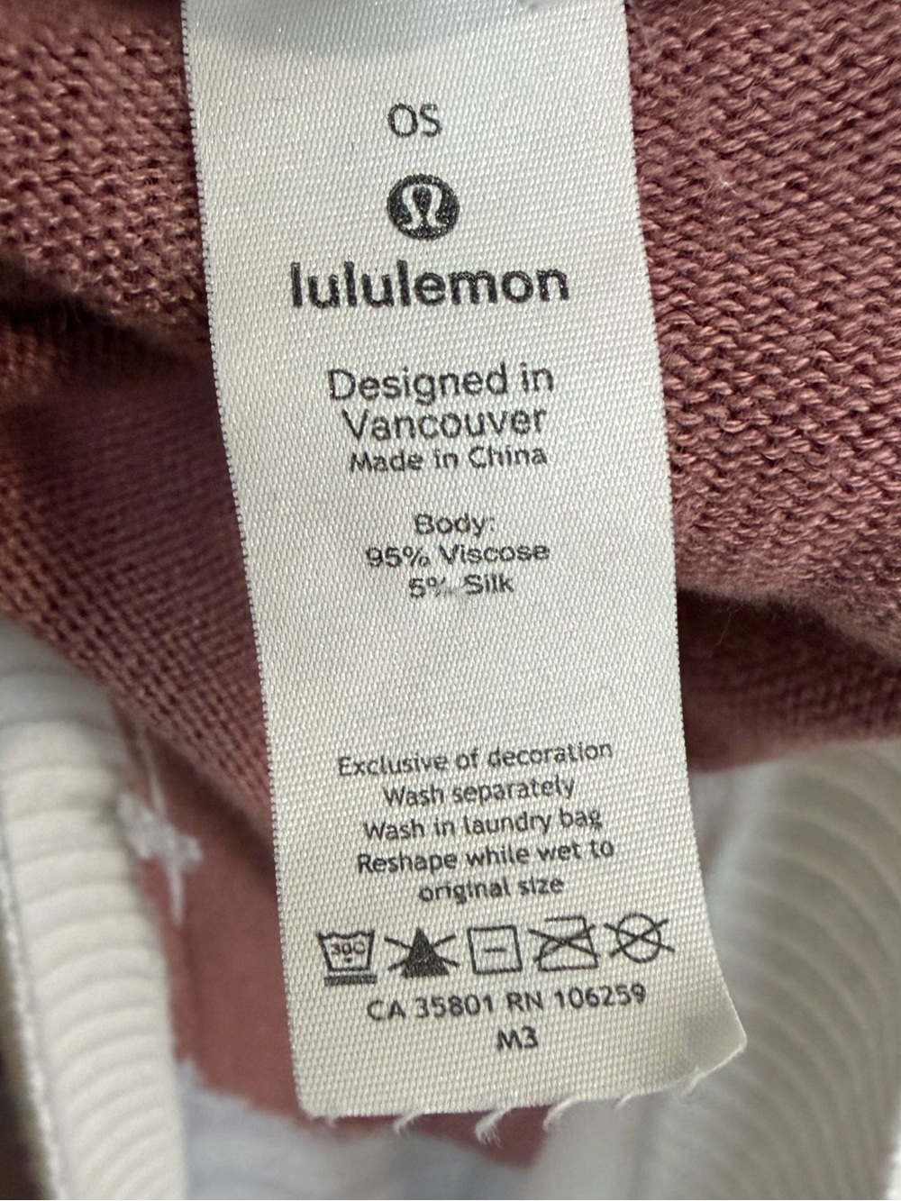 Lululemon Hatha Color Block Wrap - Picture 4 of 9